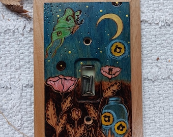 Botanical Woodburned Light Switch Cover: Fireflies & Luna Moth