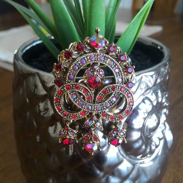 Gorgeous Vintage Ruby Crystals & Gold Art Deco Pin, Brooch, Glamorous, As seen in The Tudors