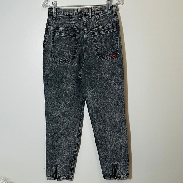Vintage Bonjour High Waist 80s Mom Black Acid Wash Jeans  Size 11/12 28” waist 80s costume fashion