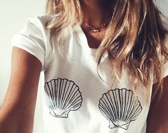 Sea Shell Bra Top, Mermaid Shirt, Mermaid SeaShells, Clamshell Bra, Beach Shirt, Breast Shirt, Boob Shirt, Tumblr Shirts, Aesthetic Clothing
