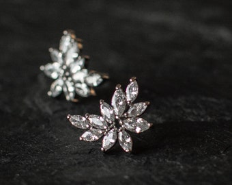 Luxury CZ Flower Shape Stud Earrings, CZ Leaf Shape Stud Earrings, Bridal Pearl Earrings, Bridesmaid Gift, Occassion Earring