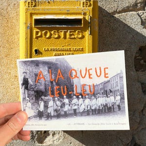 Carte postale Auvergne - A la queue leu-leu