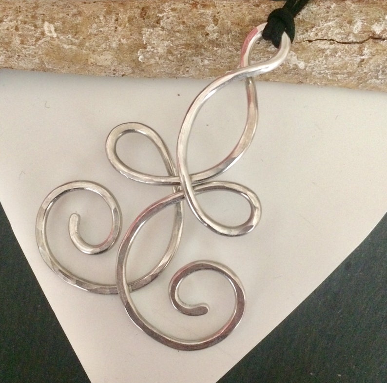 Portuguese knitting necklace by rivelinarts
