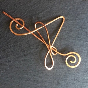 Custom copper letter pin, personalised gift, initial pin, shawl pin, scarf brooch, gift for women, knitwear accessories,