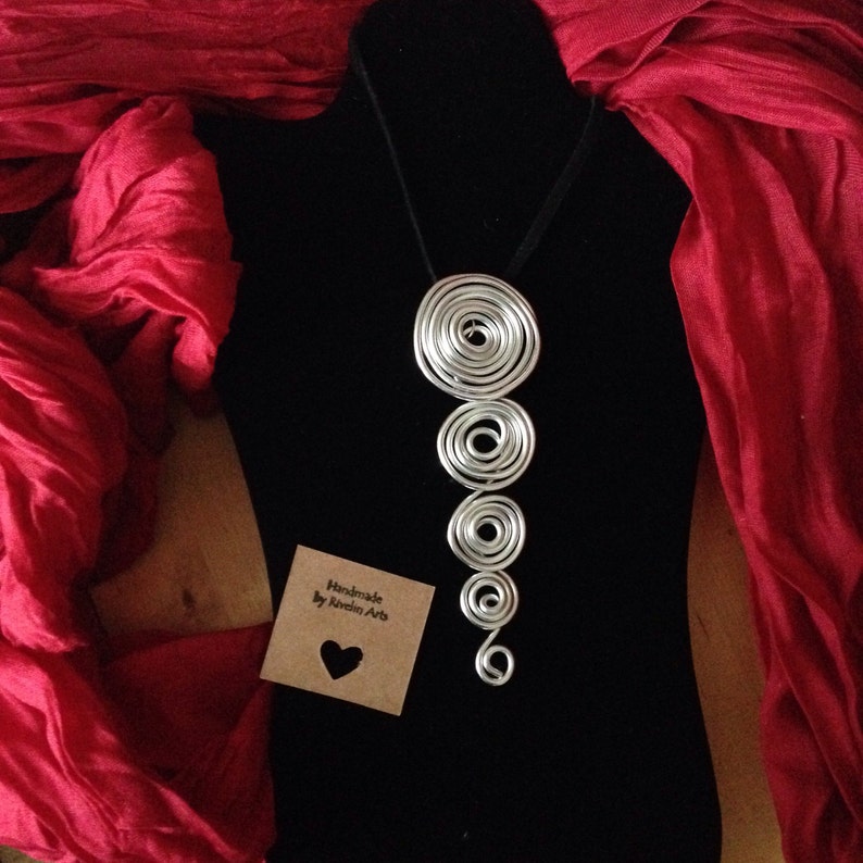 Christmas gift for her chunky aluminium wire jewelry Silver coils statement necklace