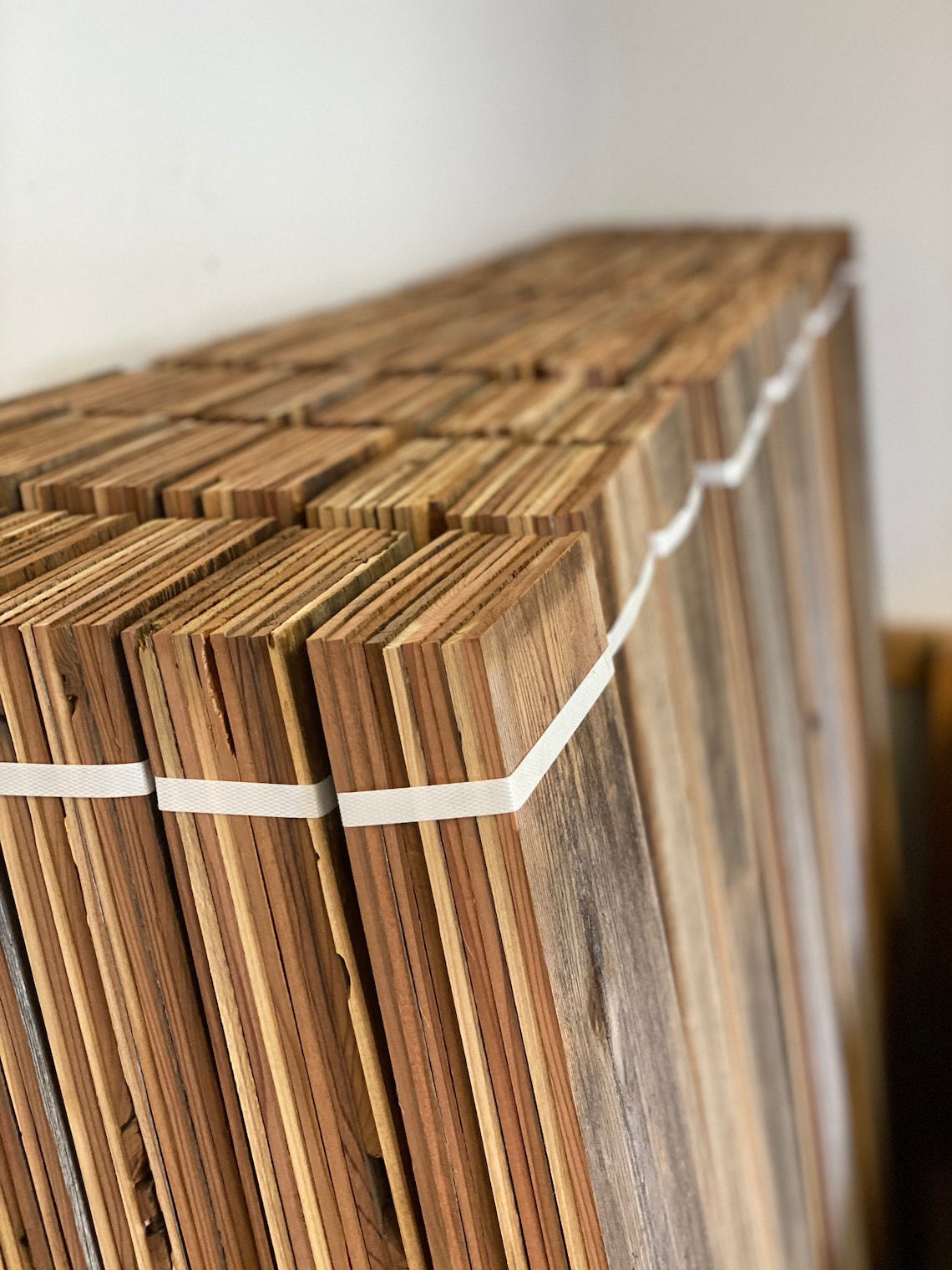 RECLAIMED WOOD PLANKS 25 Sq Ft Bundles Etsy Canada