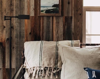 RECLAIMED WOOD BUNDLES (24 sq ft per bundle)