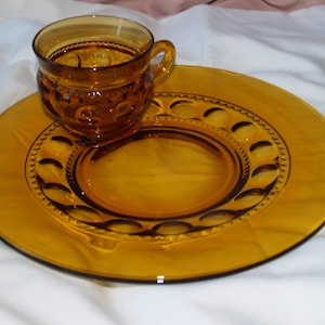 Vintage Indiana Glass Amber Snack Plates/Cups Thumbprint Pattern