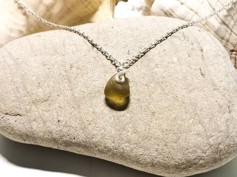 silver-plated wire necklace Yellow sea glass pendant