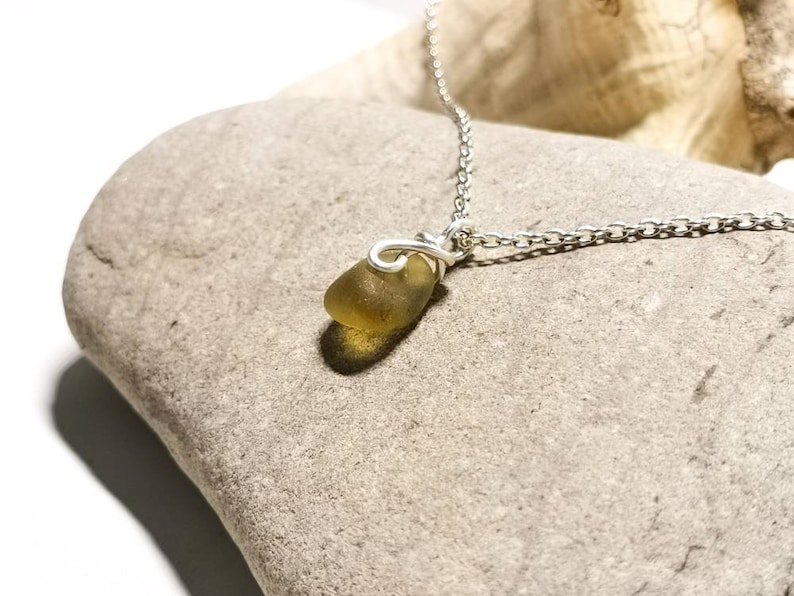 silver-plated wire necklace Yellow sea glass pendant