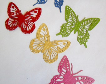 5 mariposas en papel iridiscente en 5 colores