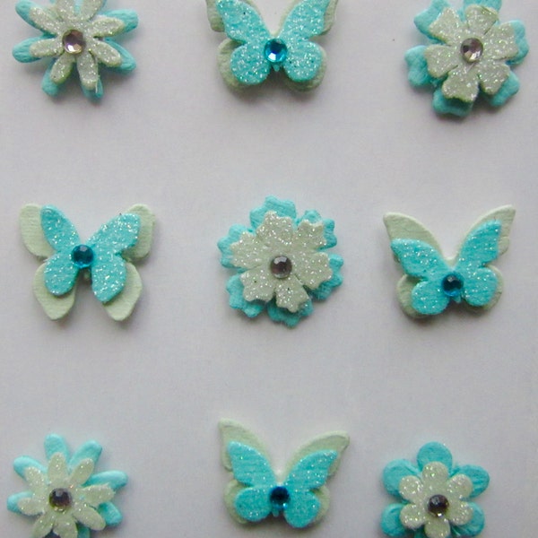 9 embellissements fleurs papillons bleus