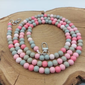 Handykette aus Holzperlen in Pastell in Wunschlänge