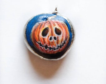 Miniature painting on a sea pebble pumpkin pendant.Pumpkin decoration ornament. pendant. Halloween pumpkin pendant.TWOPI1DB.