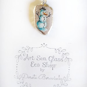 Sea glass painted winter months decoration handmade.Snowman decoration.christmas ornament.snowman sea glass christmas tree decor.TWOPI1DB