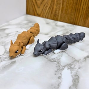 Squirrel Flexi Fidget Toy, Squirrel Keychain, Articulated Squirrel Toy, Squirrel Lover Gift, Cute Squirrel Gift, Adorable Woodland Animals