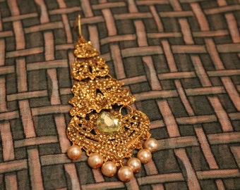 Jhoomar: Large Beautifully Crafted Golden Color Diamante Head Jewllery Indian Bollywood Bridal Party Wear