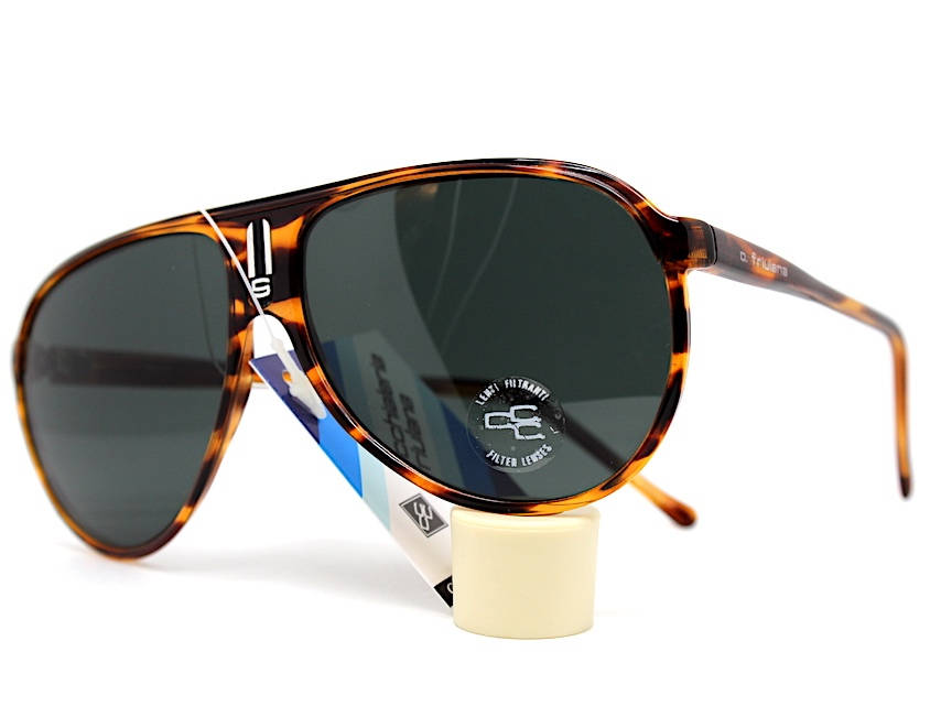 Occhiali da Sole Aviator su : Stile Iconico e Protezione Occhiali da Sole Aviator su : Stile Iconico e Protezione