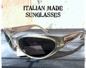 Occhaili da sole vintage uomo avvolgente accattivante sportivi argento metalizzato Made in Italy sunglasses men enveloping metalized silver