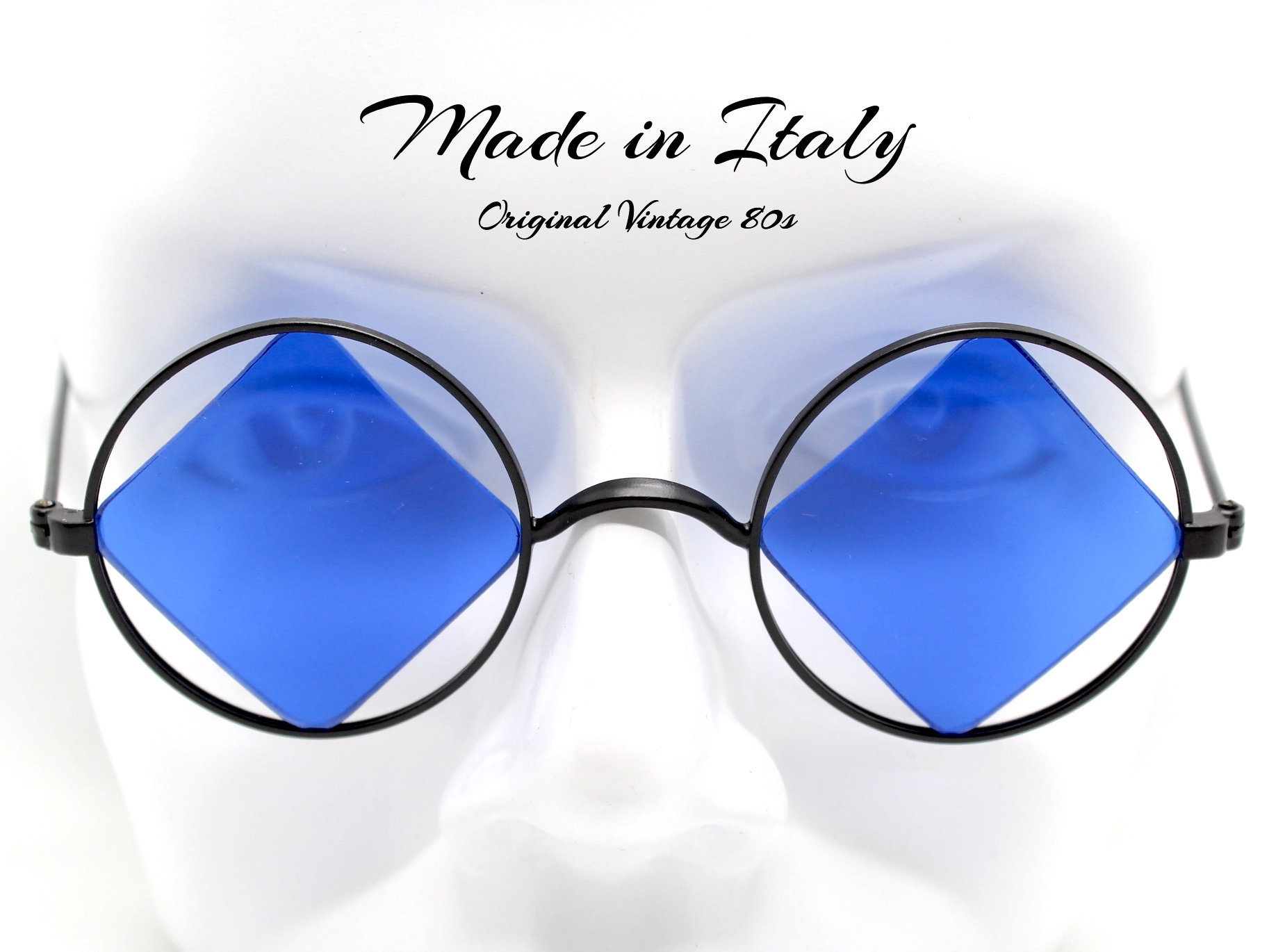 Occhiali da sole tondi vintage nero opaco lente blu a rombo arlecchino,  Sunglasses round hippie matt black blue lens to rumble Made in Italy