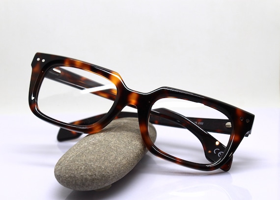 Classic rectangular eyewear optical frame tortois… - image 9
