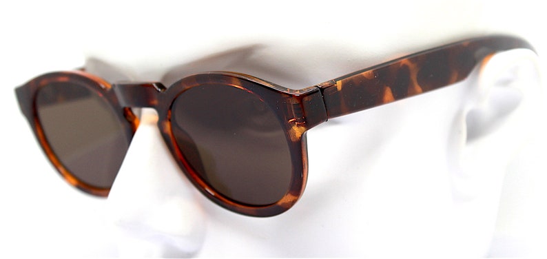 MADE IN ITALY oval round classic sunglasses man woman tortoise brown frame brown lens Occhiali da sole uomo donna rotondo tartarugato