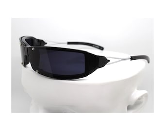 Wrap low rectangular sunglasses man black silver frame black lens vintage 90s sporty helmet goggles, wrap sports glasses for men