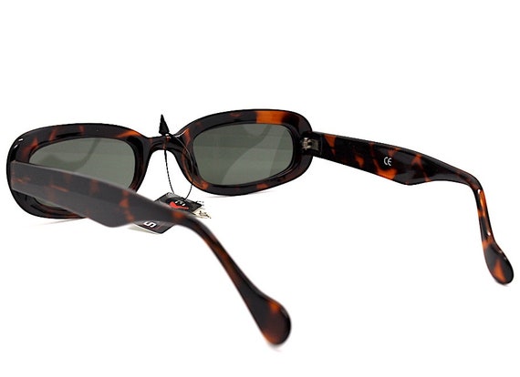 Low rectangular sunglasses man woman tortoise bro… - image 4