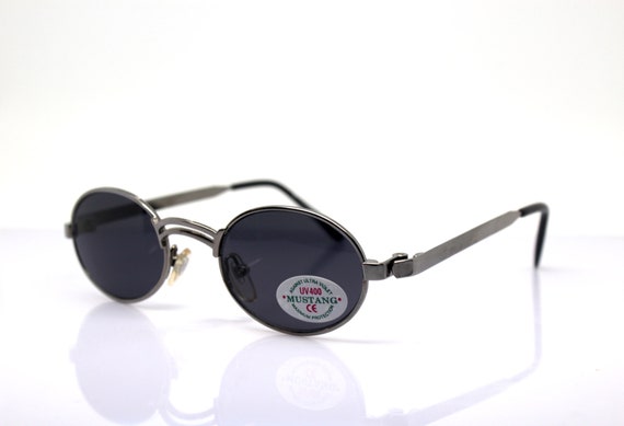 Styled Italy Round Oval Sunglasses Man Woman Metal Gray Silver 