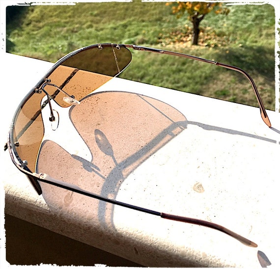 Vintage rectangular mask sunglasses, rimless moto… - image 4