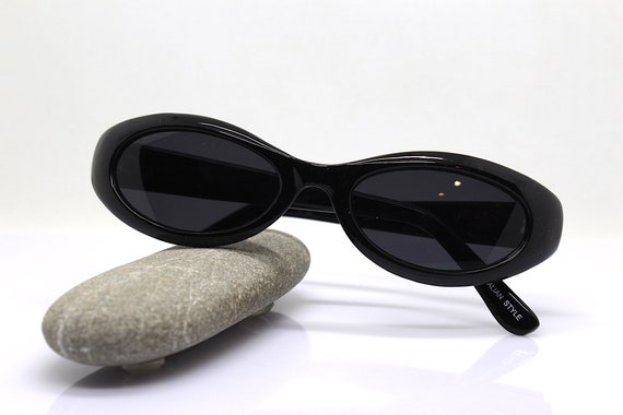 Classic low oval cat eye rectangular sunglasses w… - image 7