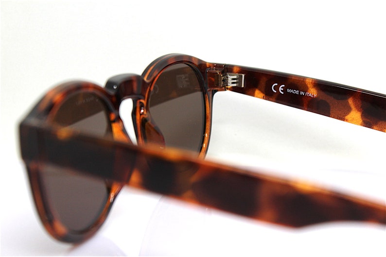 MADE IN ITALY oval round classic sunglasses man woman tortoise brown frame brown lens Occhiali da sole uomo donna rotondo tartarugato