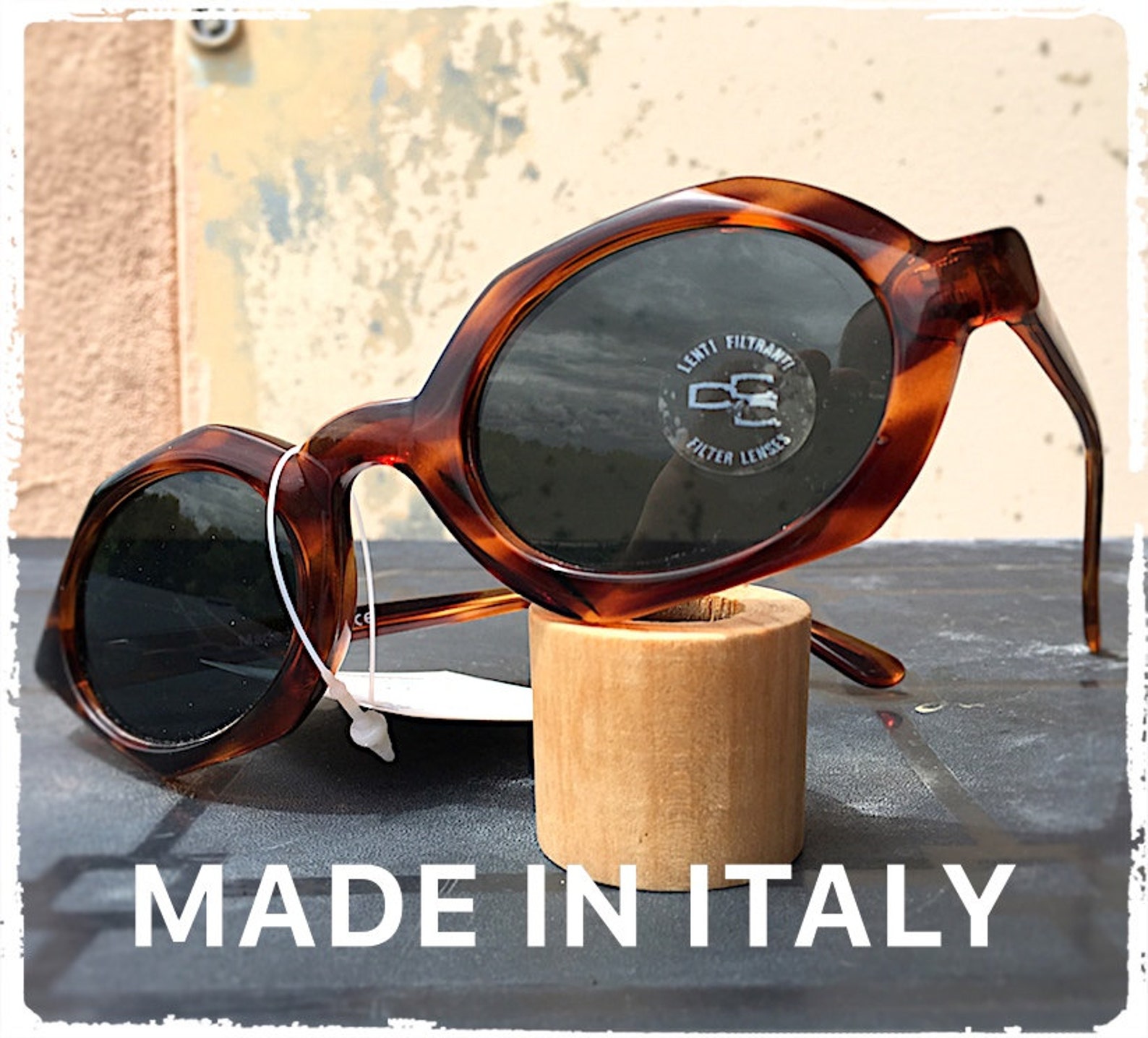 Occhiali Da Sole Ottagonali Ragnatela Rossa | Design Unico Per Feste E Festival Con Montatura Oro