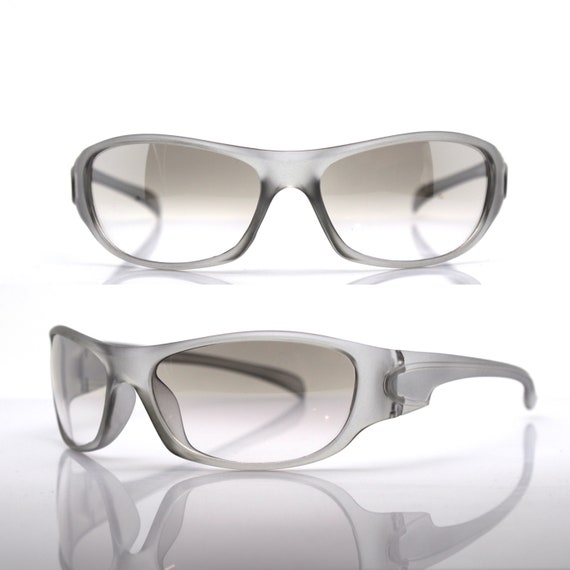 Wrap dynamic oval rectangular Y2k Sunglasses woma… - image 3