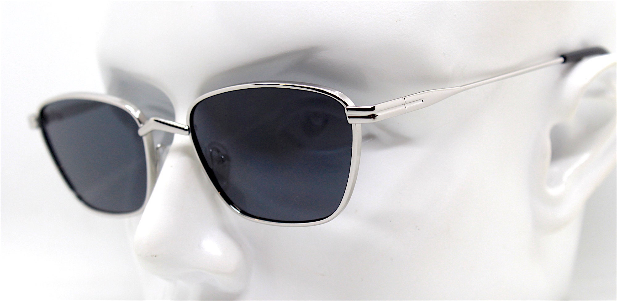 Occhiali Da Sole Quadrati Uomo Donna Montatura In Metallo Anti UV Lenti A Specchio Rosse Occhiali Da Vista In Corno Di Bufalo In Legno Da 24,87 € | DHgate - Foto 2