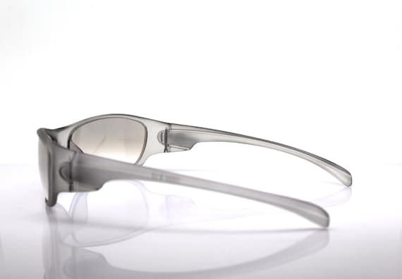 Wrap dynamic oval rectangular Y2k Sunglasses woma… - image 6