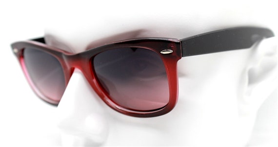 Rectangular Sunglasses Man Woman Black Red Blue Italian  display picture 1
