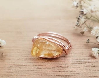 Anello citrino, Gioielli avvolti in filo metallico, Anello avvolgente in filo metallico, Anello in oro rosa, anello di dichiarazione, Anello portafortuna, Regalo di compleanno per la mamma, Più venduto