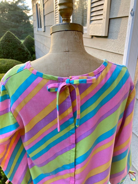 Sweet Vintage 1960s Knee Length Rainbow Dress - image 4