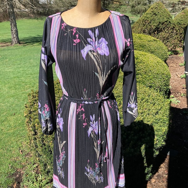 Gorgeous 1970s Black and Purple Iris Secretary Day Dress
