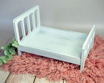 Rustic Bed - Straight Headboard with Curved Spindles - White, Newborn Photography Prop - Ready to Ship