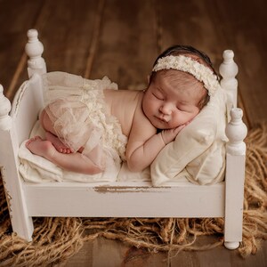 Elysian Rustic Bed - White, Newborn Photography Prop - Ready to Ship