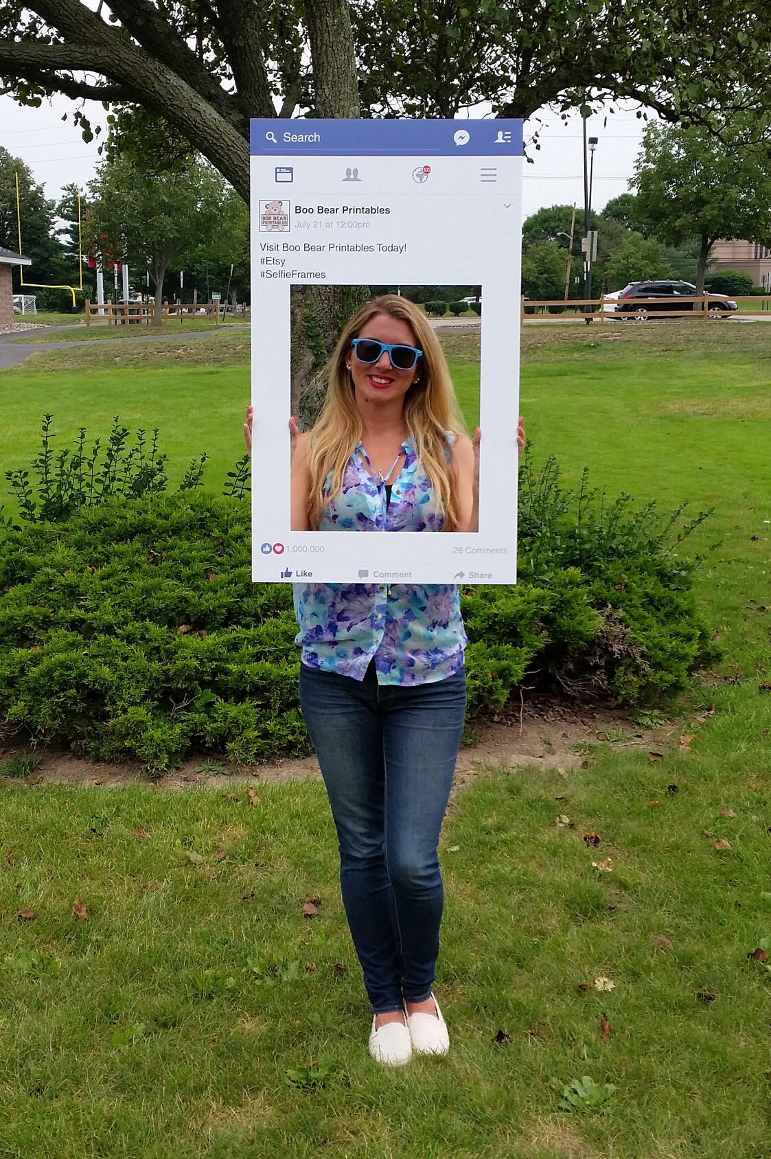 Facebook Style Photo Prop Frame, Facebook Frame, Selfie Board ...