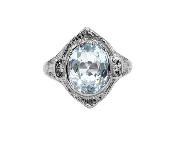 18k White Gold Aquamarine Filigree Ring - image 4