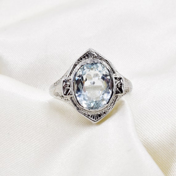 18k White Gold Aquamarine Filigree Ring - image 1