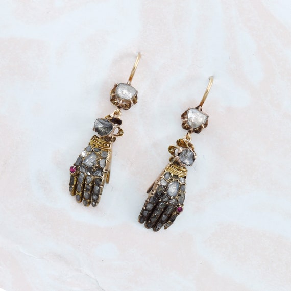 Vintage Victorian-Style Diamond Slice Hand Earring