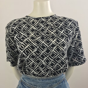 1990&#39;s Black Blouse w White Geometric Print|Summer Career Blouse Blouse|Geometric Work Blouse|Professional Blouse|Church Blouse|Size 1X