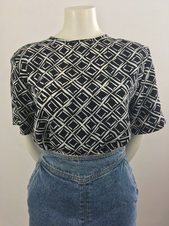 1990's Black Blouse w White Geometric Print|Summer