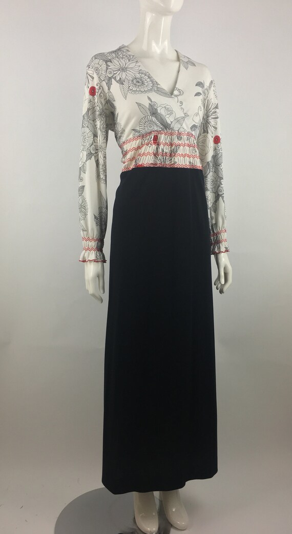 70's Black Maxi Dress w Floral Print|Floral Dress… - image 4