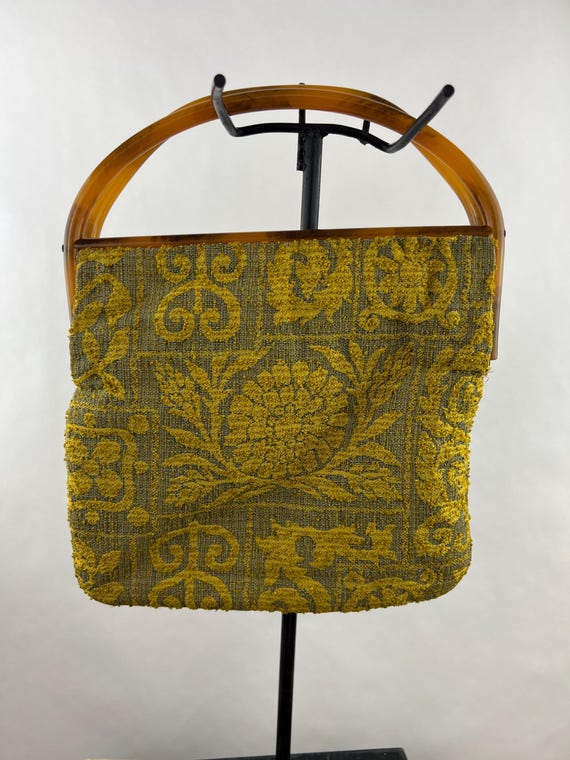 スウェーデンのおばあちゃんの刺繍　タペストリー スウェーデンのおばあちゃんの刺繍 タペストリー スウェーデンで